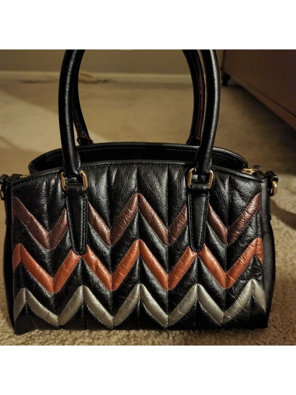 NWT Coach 2 Way Shoulder Bag Quilted Leather Black Multi Color F37872 - Picture 3 of 7